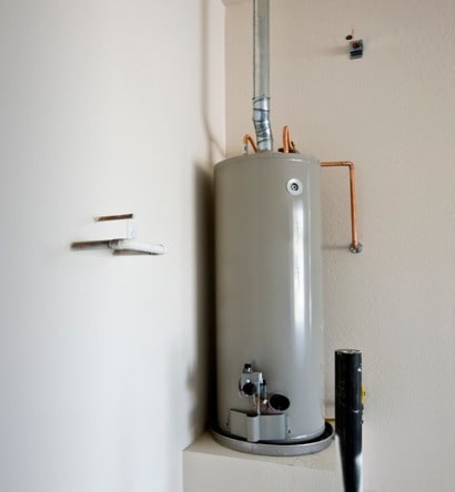grey-hot-water-tank-mounted-on-a-box-platform-picture-id152509531-min